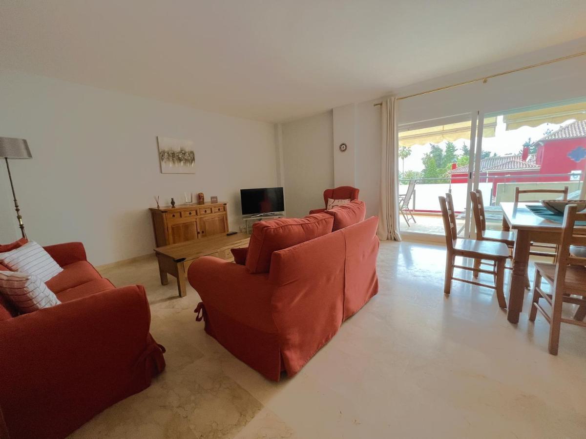 3 Bed Las Petunias, San Pedro Марбелья Экстерьер фото